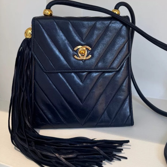 CHANEL CC LAMBSKIN LEATHER MINI FLAP BAG NAVY GHW - Picture 5 of 9